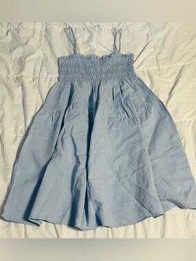 NWT UNIQLO Women’s XXS Light Blue Smocked Sundress Cotton Linen Blend